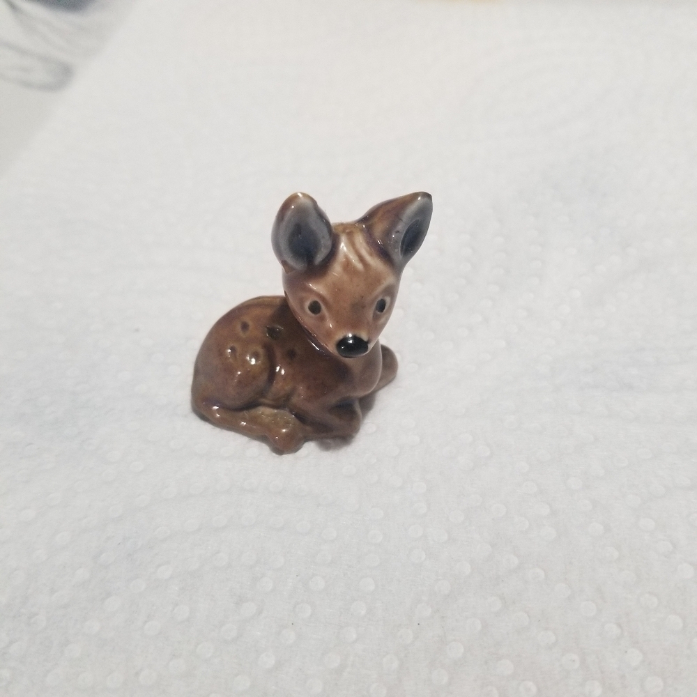 Red Rose Tea Wade England Deer/Fawn Figure